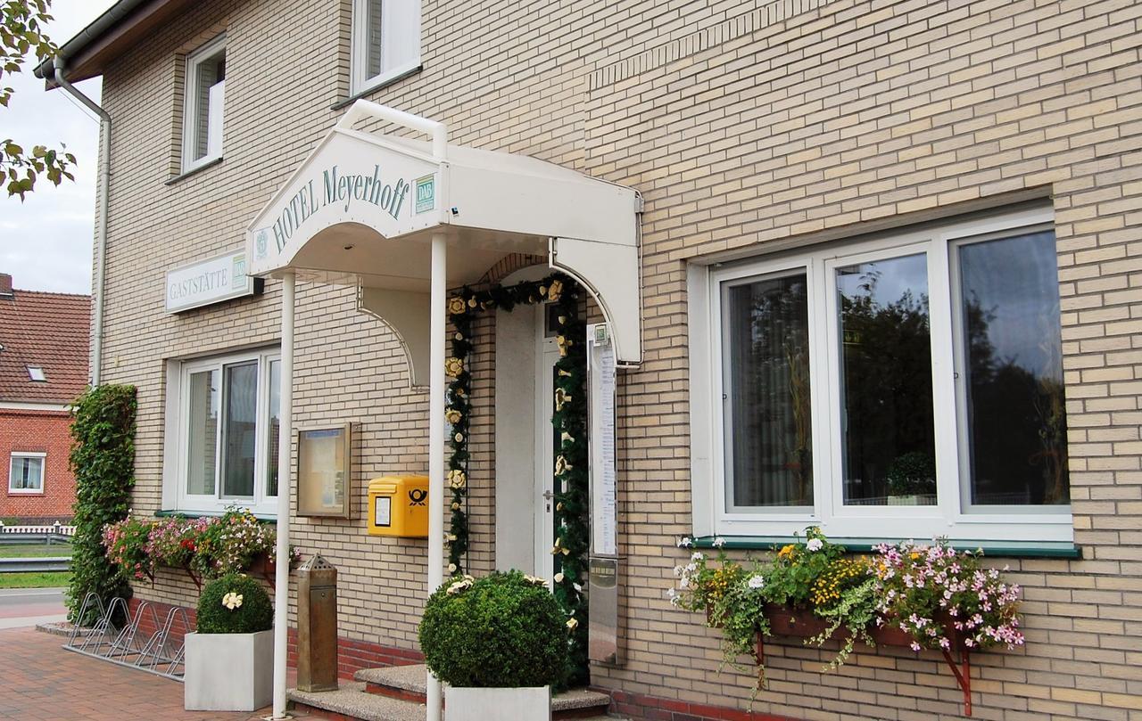 Hotel Meyerhoff Ostrhauderfehn Exterior foto